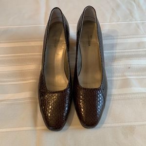 Ross Hommerson Faux snake leather pumps